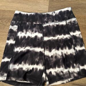 Black and White Tie-Dye Women's Shorts